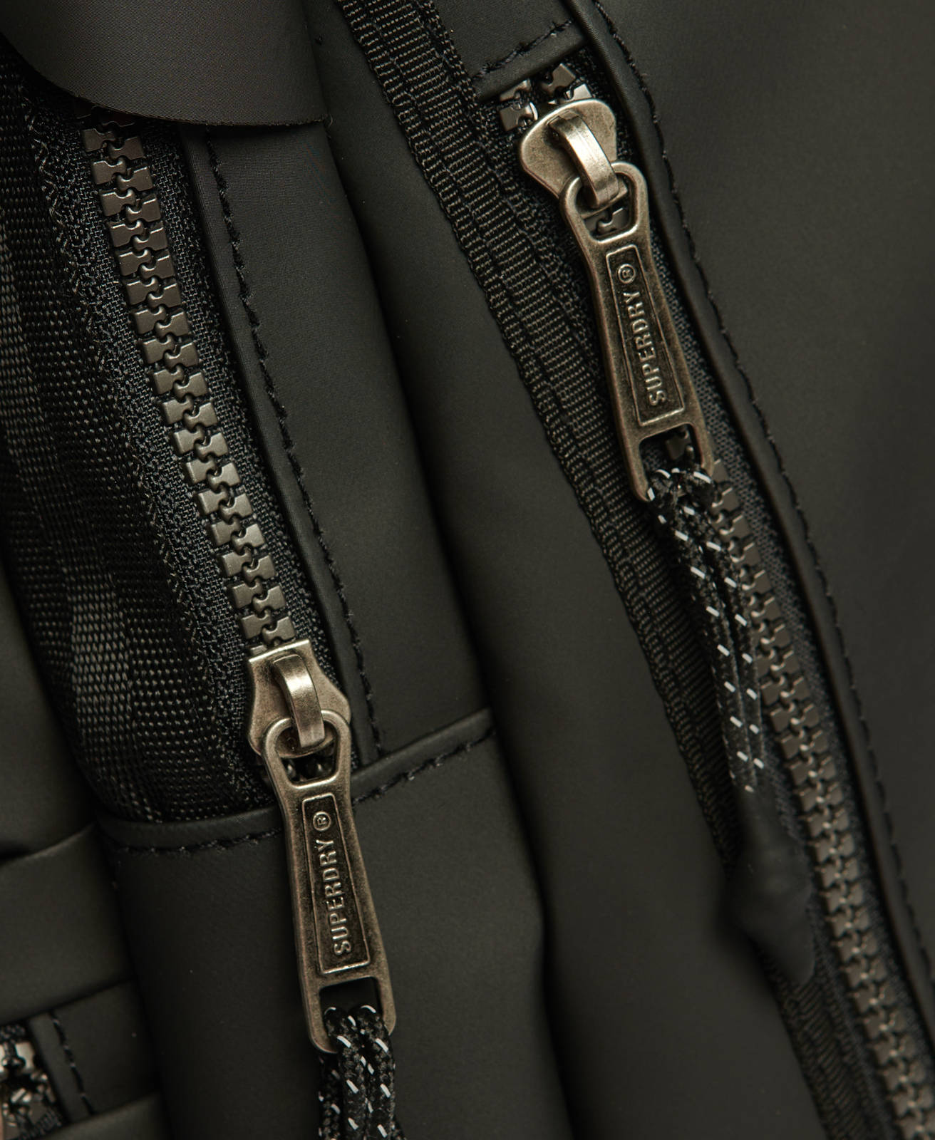 Superdry - SUPERDRY TARP RUCKSACK - BLACK/BLACK φωτογραφία