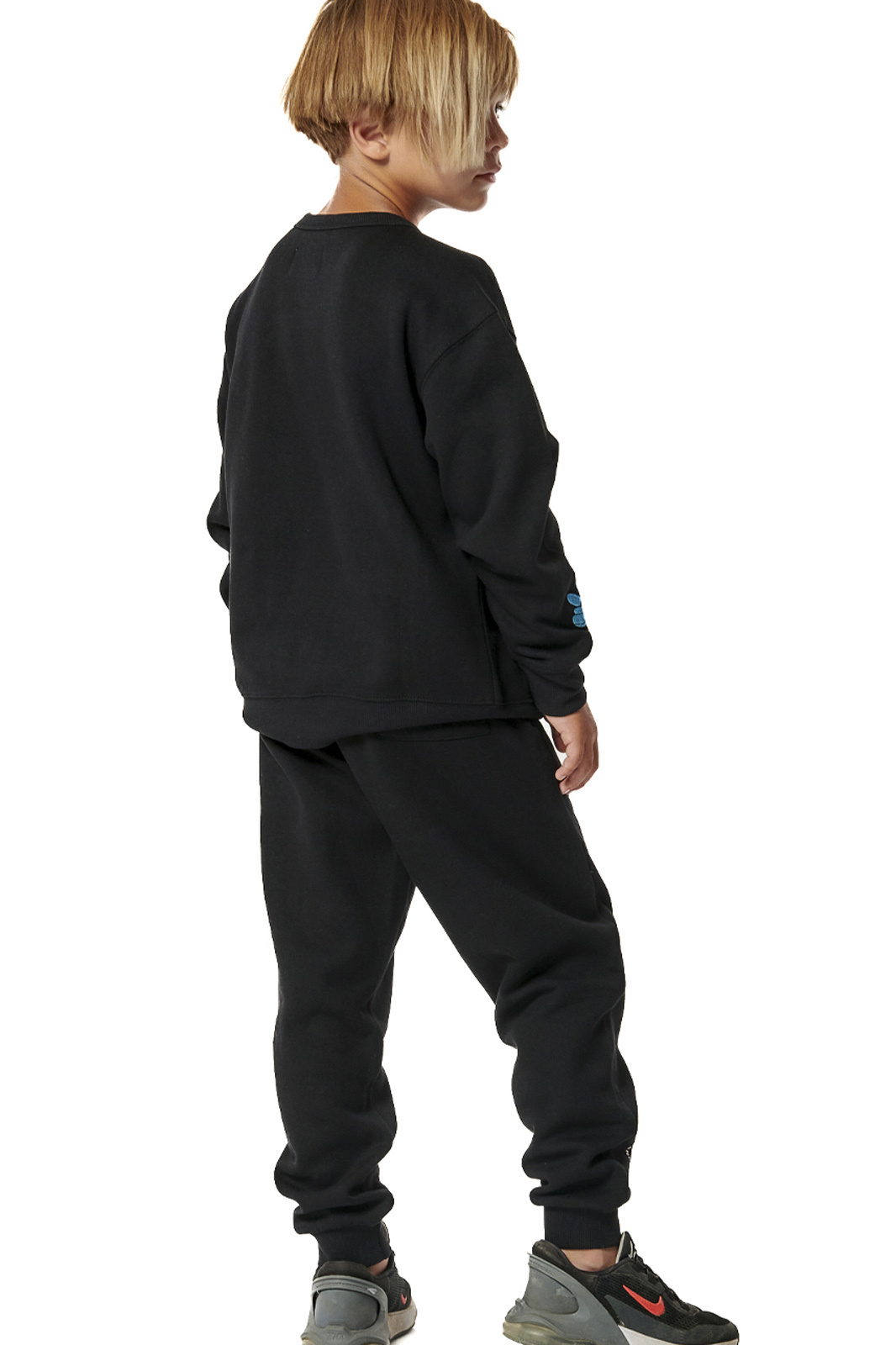 Body Action - BOY'S ROUND NECK SWEATSHIRT - BLACK φωτογραφία