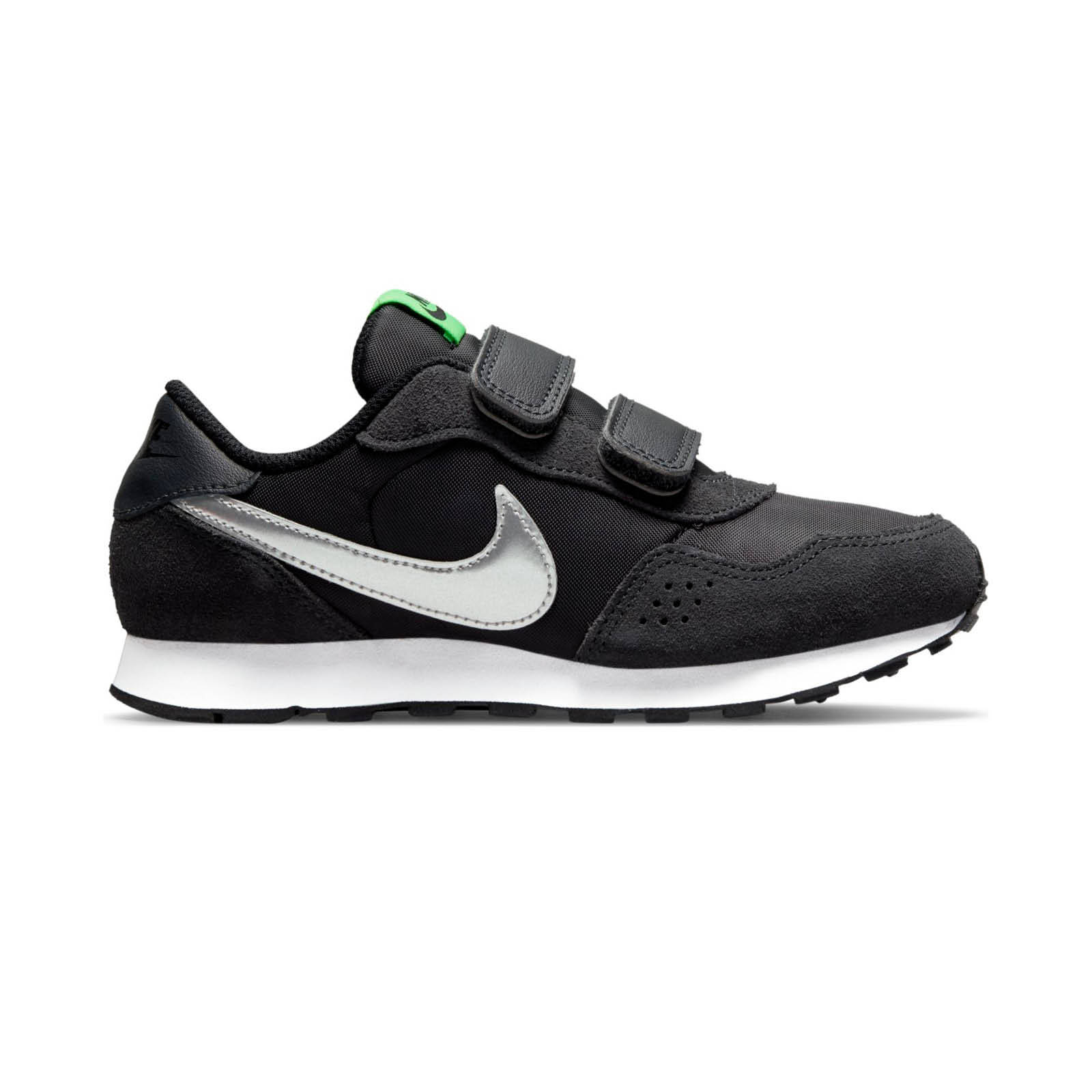 Nike - NIKE MD VALIANT (PSV) - BLACK/CHROME-DK SMOKE GREY-GREEN STRIKE Παιδικά > Παπούτσια > Αθλητικά > Παπούτσι Low Cut