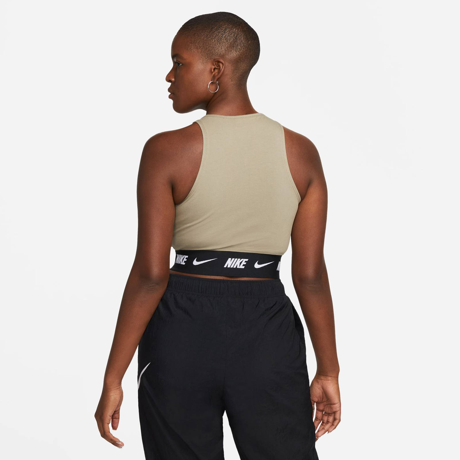 Nike - W NSW CROP TAPE TOP - MATTE OLIVE φωτογραφία