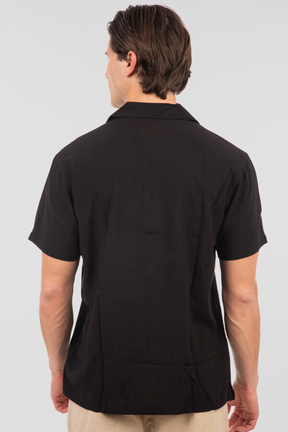 Rebase - SHIRTS SHORT SLEEVE WITH BYRON COLLAR - BLACK φωτογραφία