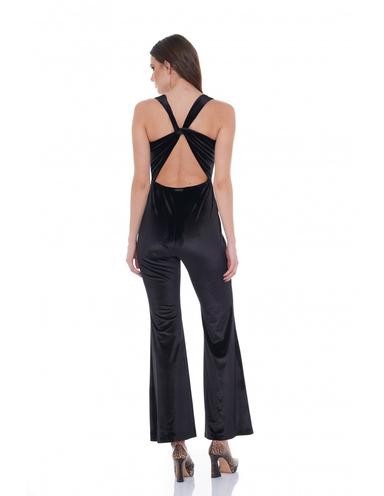 Kendall and Kylie - KKW * SHINNY VELVET CUT OUT JUMPSUIT - BLACK φωτογραφία