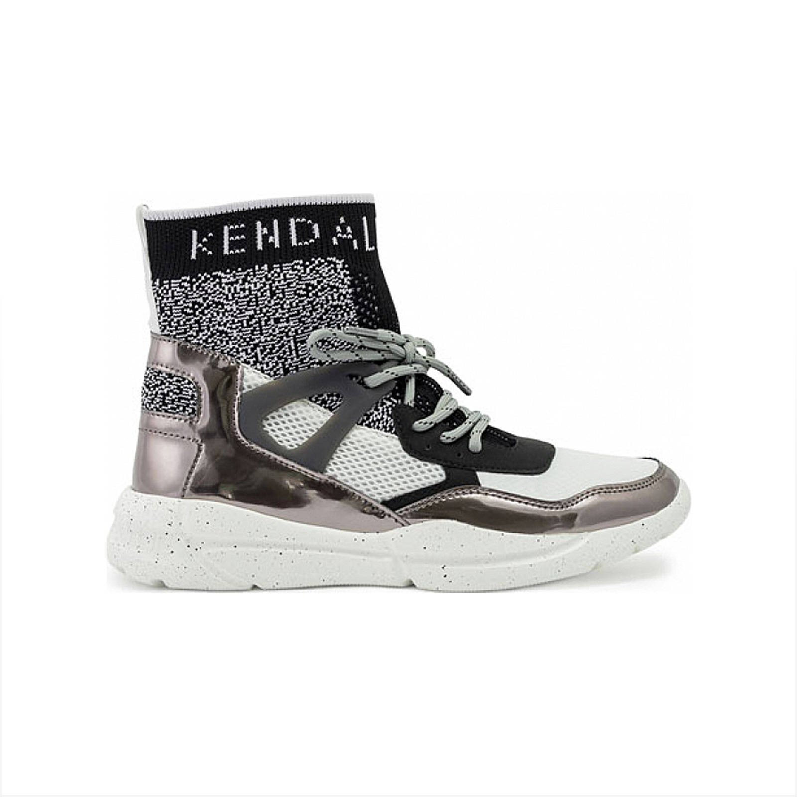 Kendall and Kylie – K&K SHOES KKNORTH-I 74117 PEWTER-BLACK-WHITE – TYPE